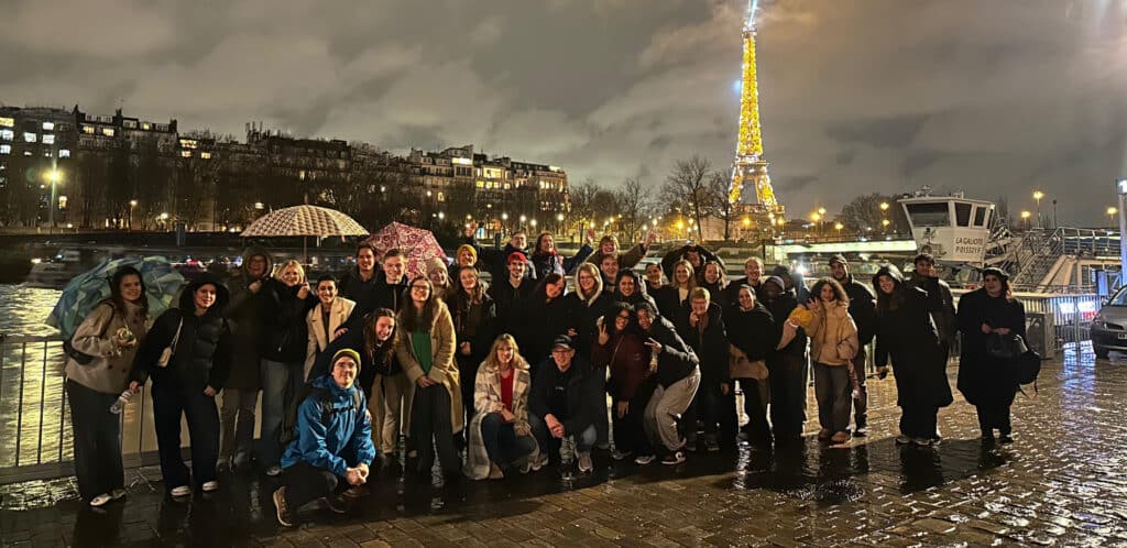 Deelnemers van de Careibu citytrip naar Parijs